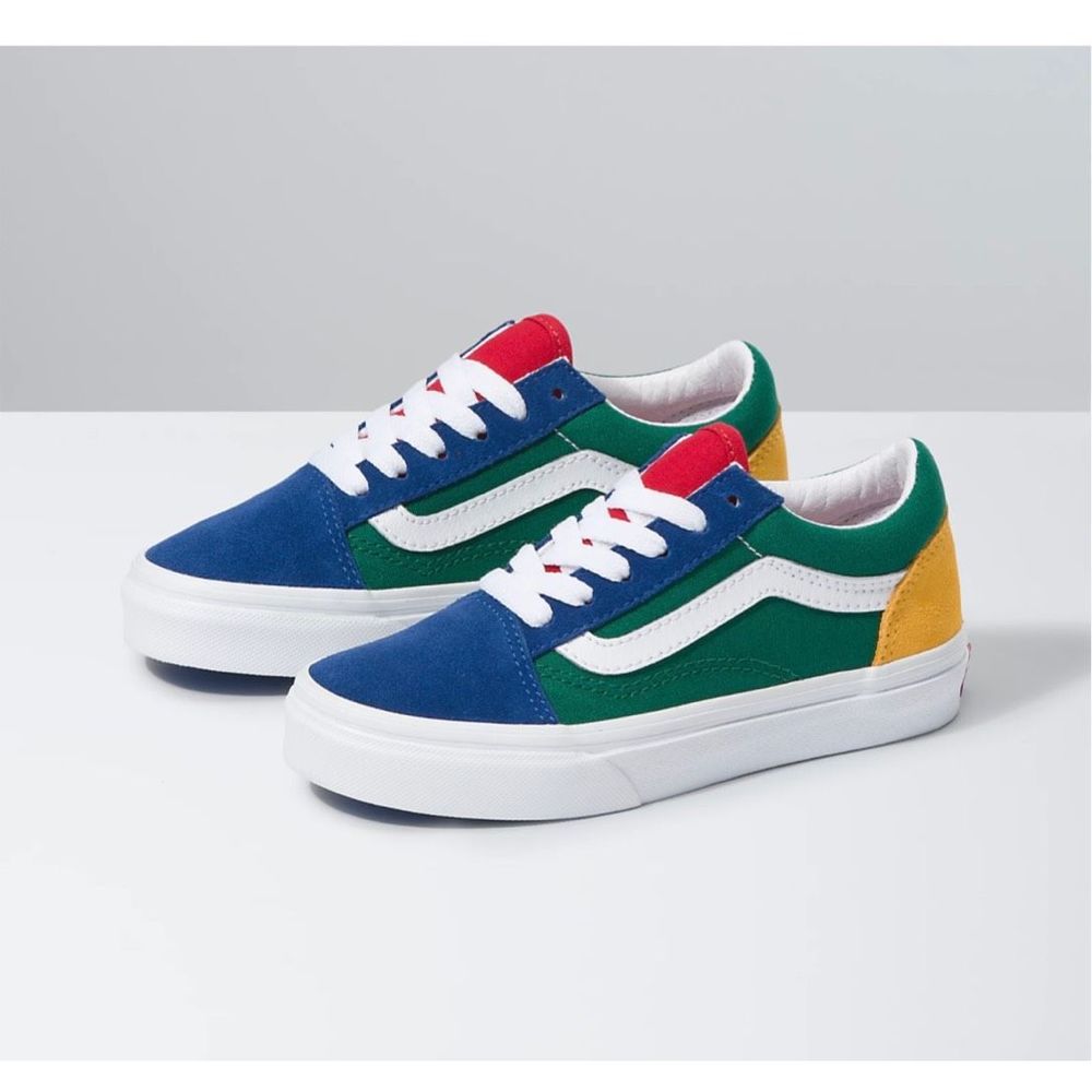 KIDS VANS YACHT CLUB OLD SKOOL SHOE
Blue/Green/Yellow